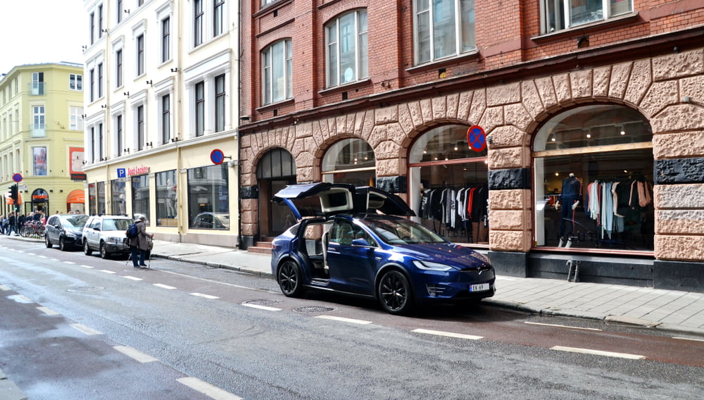 New Vehicles in Norway Are Now 50% Electric, Favored over Gasoline Cars